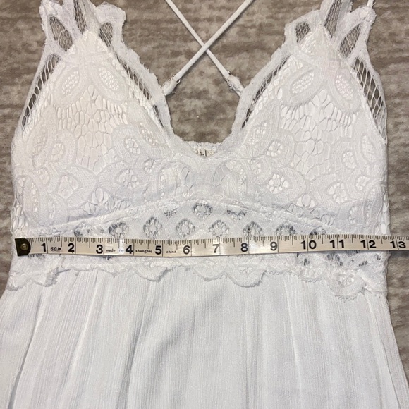 LA MIEL White Dress - Picture 6 of 6